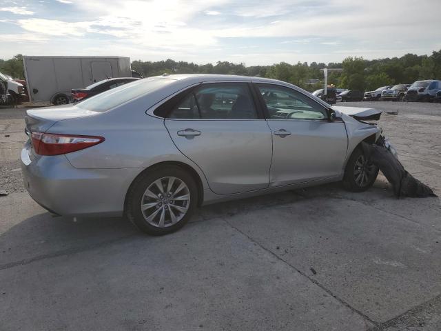 VIN 4T1BF1FK1GU544575 2016 Toyota Camry, LE no.3