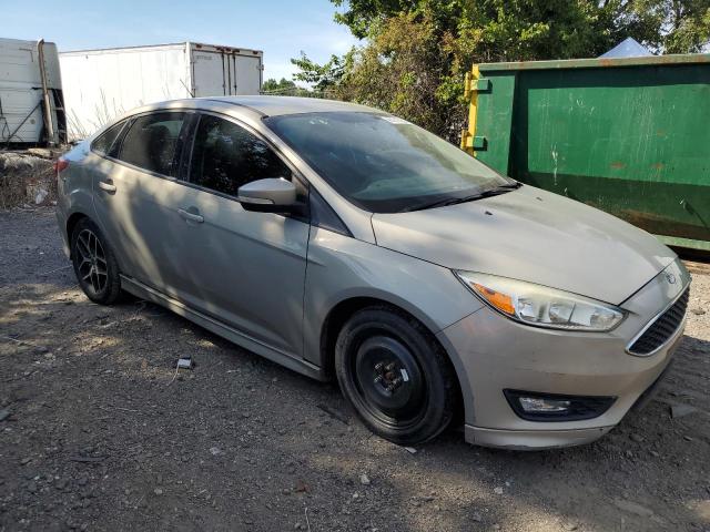 2015 Ford Focus Se VIN: 1FADP3F2XFL216121 Lot: 61213204