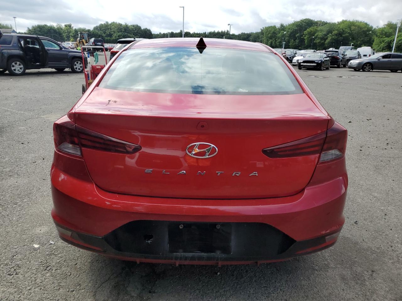 2020 Hyundai Elantra Sel vin: 5NPD84LF2LH583941