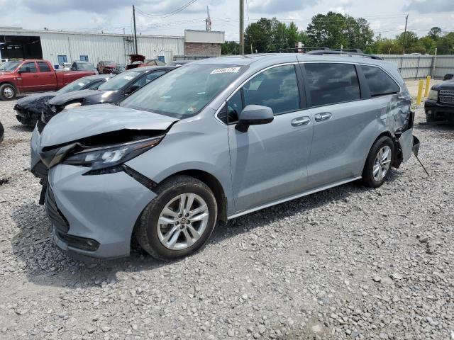 2022 TOYOTA SIENNA XLE 2022