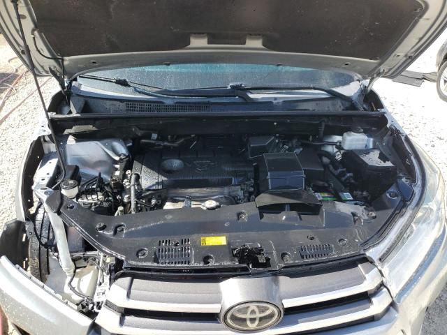 VIN 5TDZARFHXKS047493 2019 Toyota Highlander, LE no.12