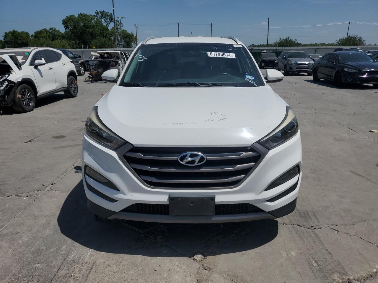 2016 Hyundai Tucson Limited vin: KM8J33A23GU214377