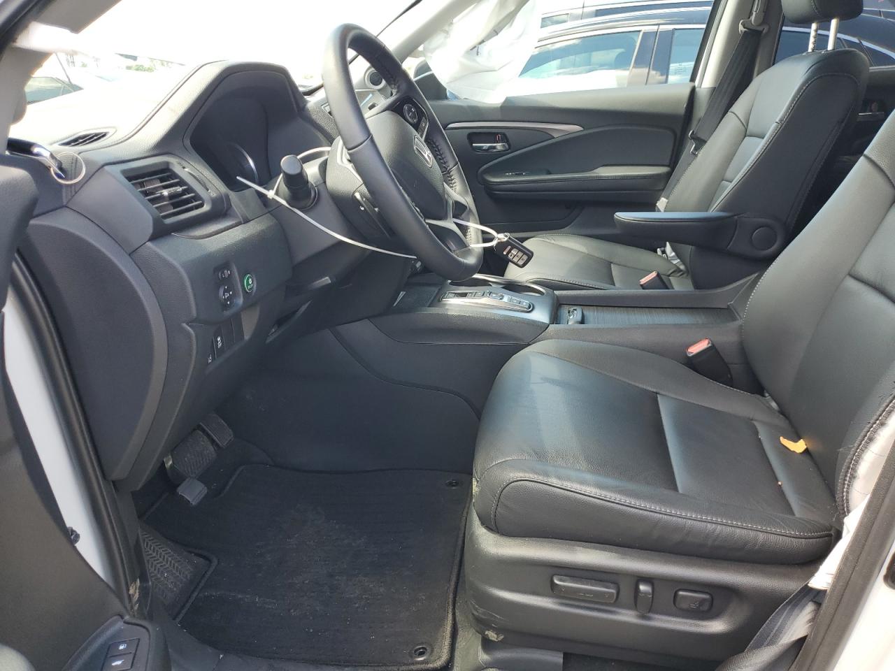 5FNYF6H28NB027143 2022 Honda Pilot Se