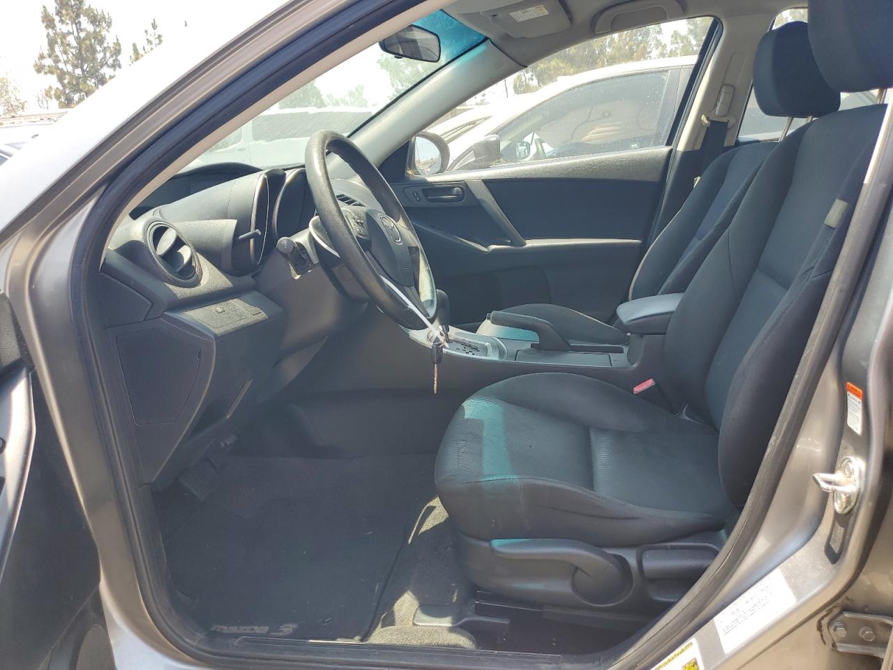 JM1BL1UG9B1370292 2011 Mazda 3 I