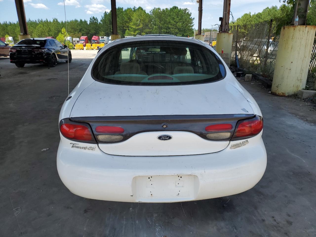 1FAFP53U0XA175554 1999 Ford Taurus Se