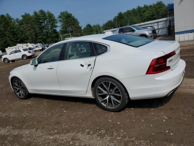 VIN YV1A22MK7H1012605 2017 Volvo S90, T6 Momentum no.2