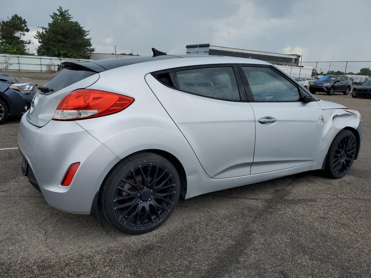 Lot #2925573429 2013 HYUNDAI VELOSTER