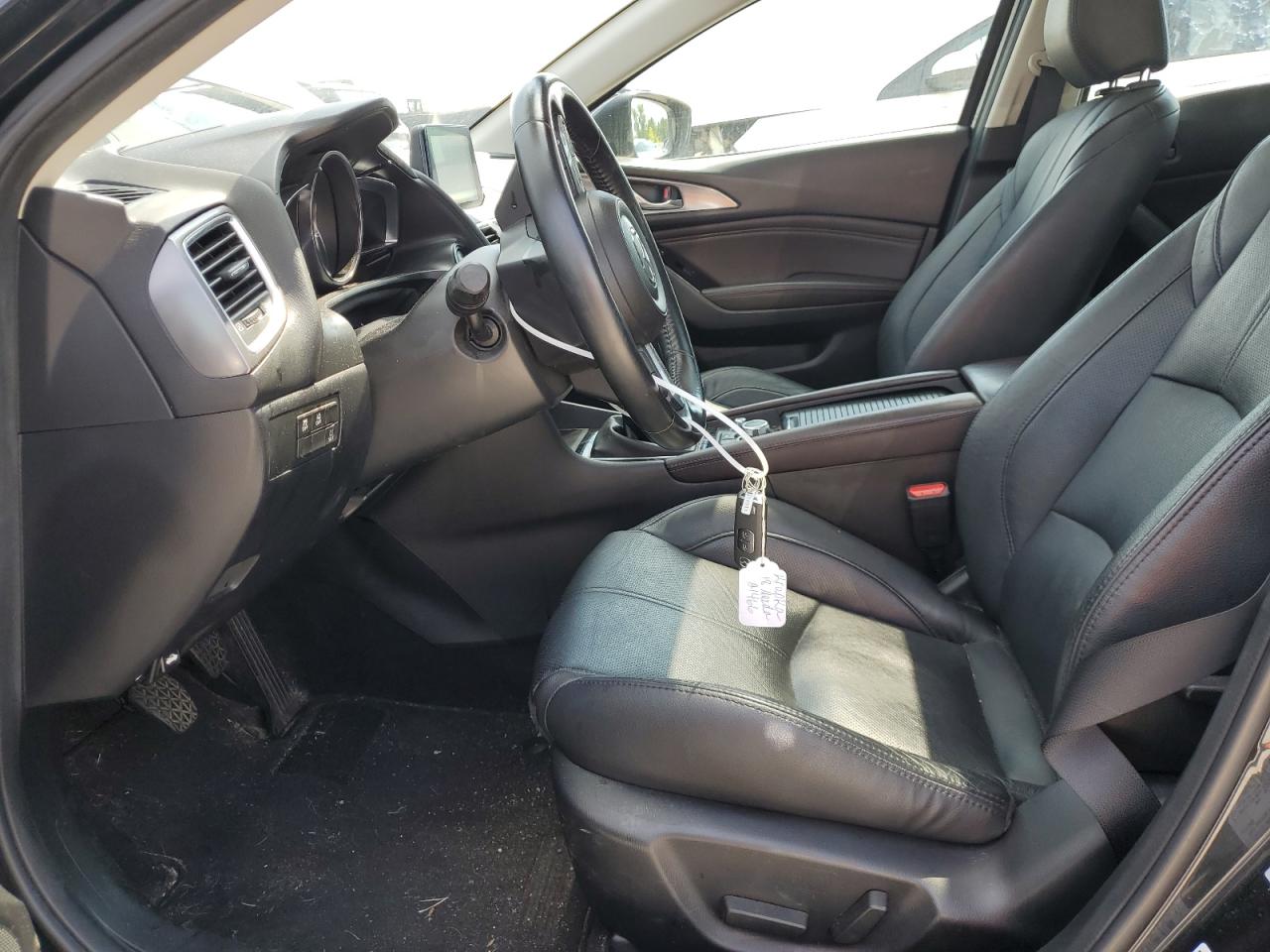 3MZBN1M30JM165885 2018 Mazda 3 Grand Touring