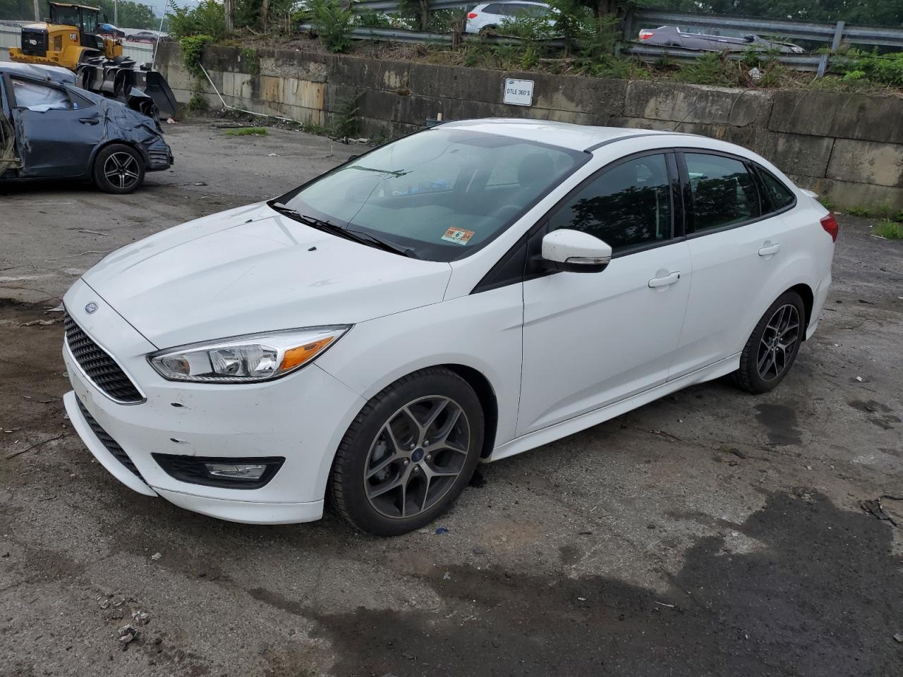 1FADP3F23FL237764 2015 Ford Focus Se