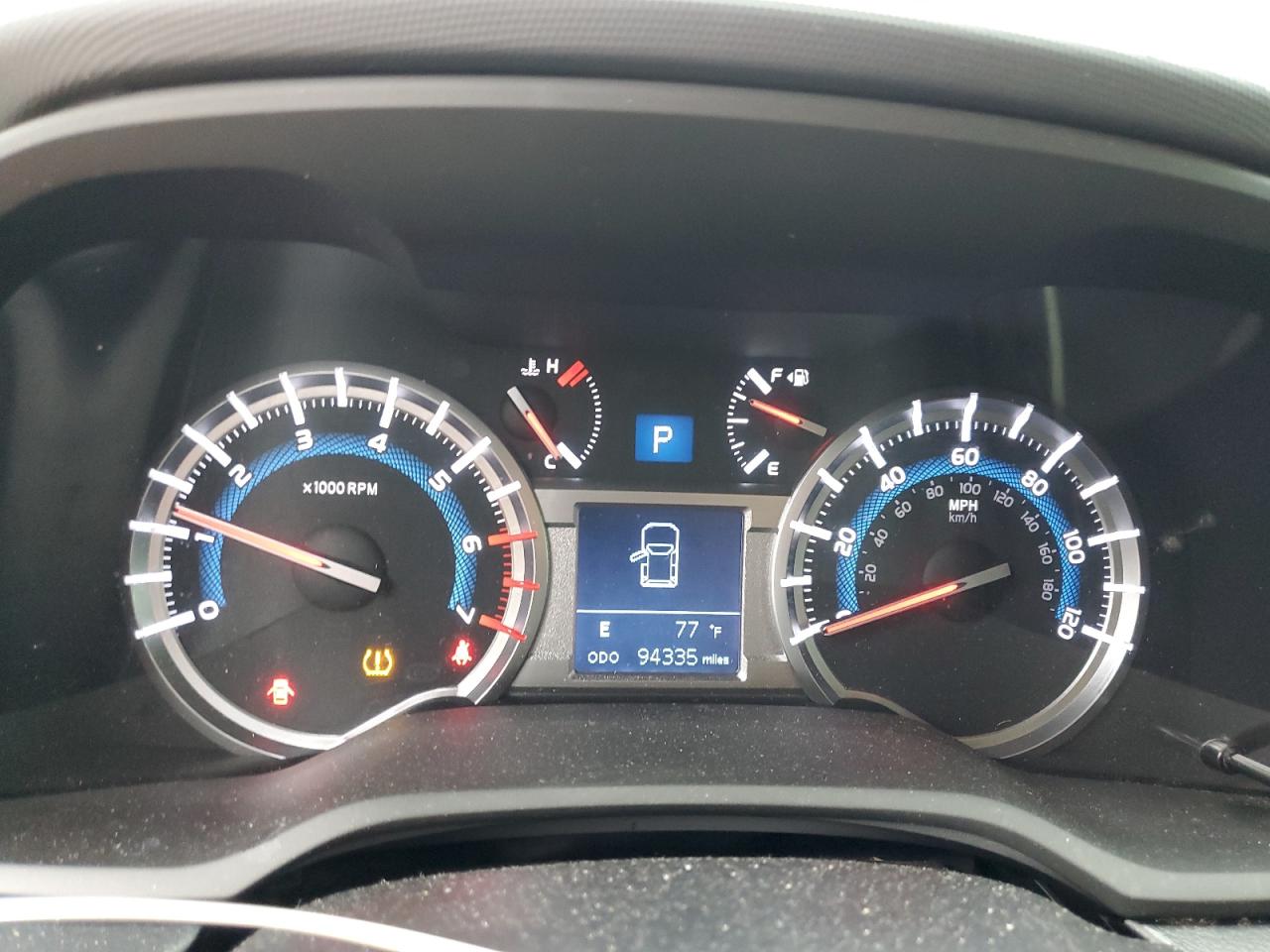 JTEZU5JR5J5176743 2018 Toyota 4Runner Sr5