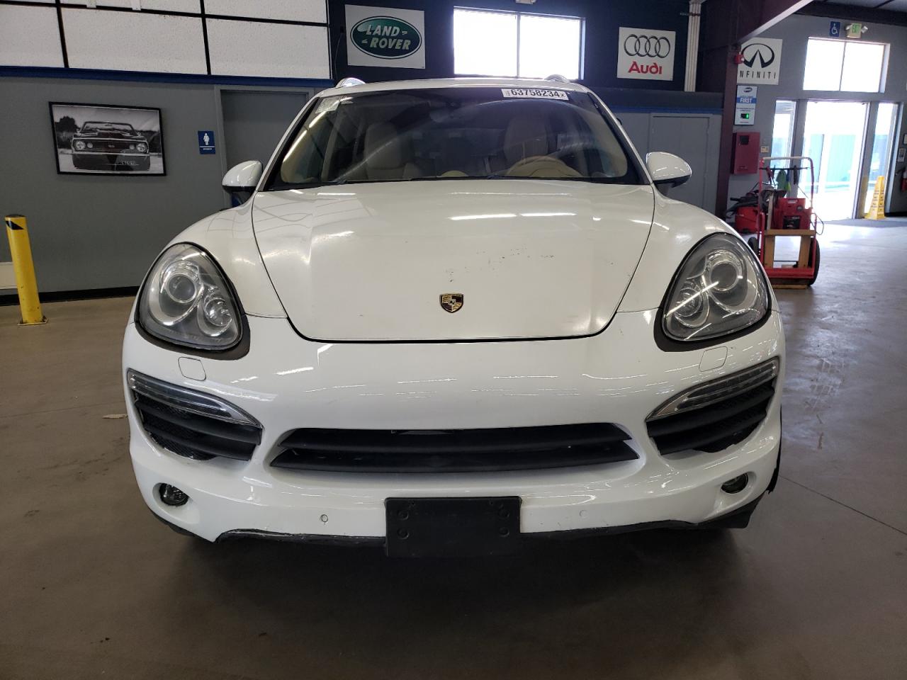 2012 Porsche Cayenne S vin: WP1AB2A22CLA48014