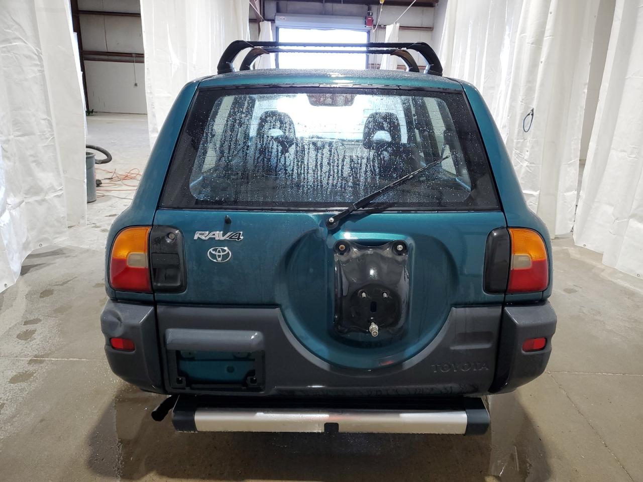 JT3GP10V4V7015826 1997 Toyota Rav4