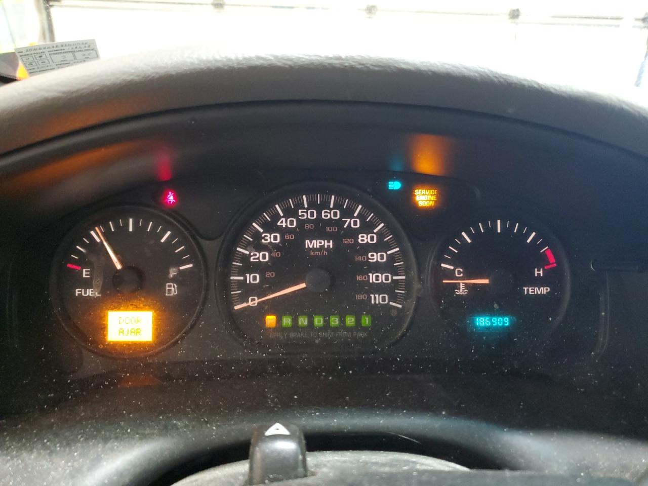 1GNDX03E82D111175 2002 Chevrolet Venture