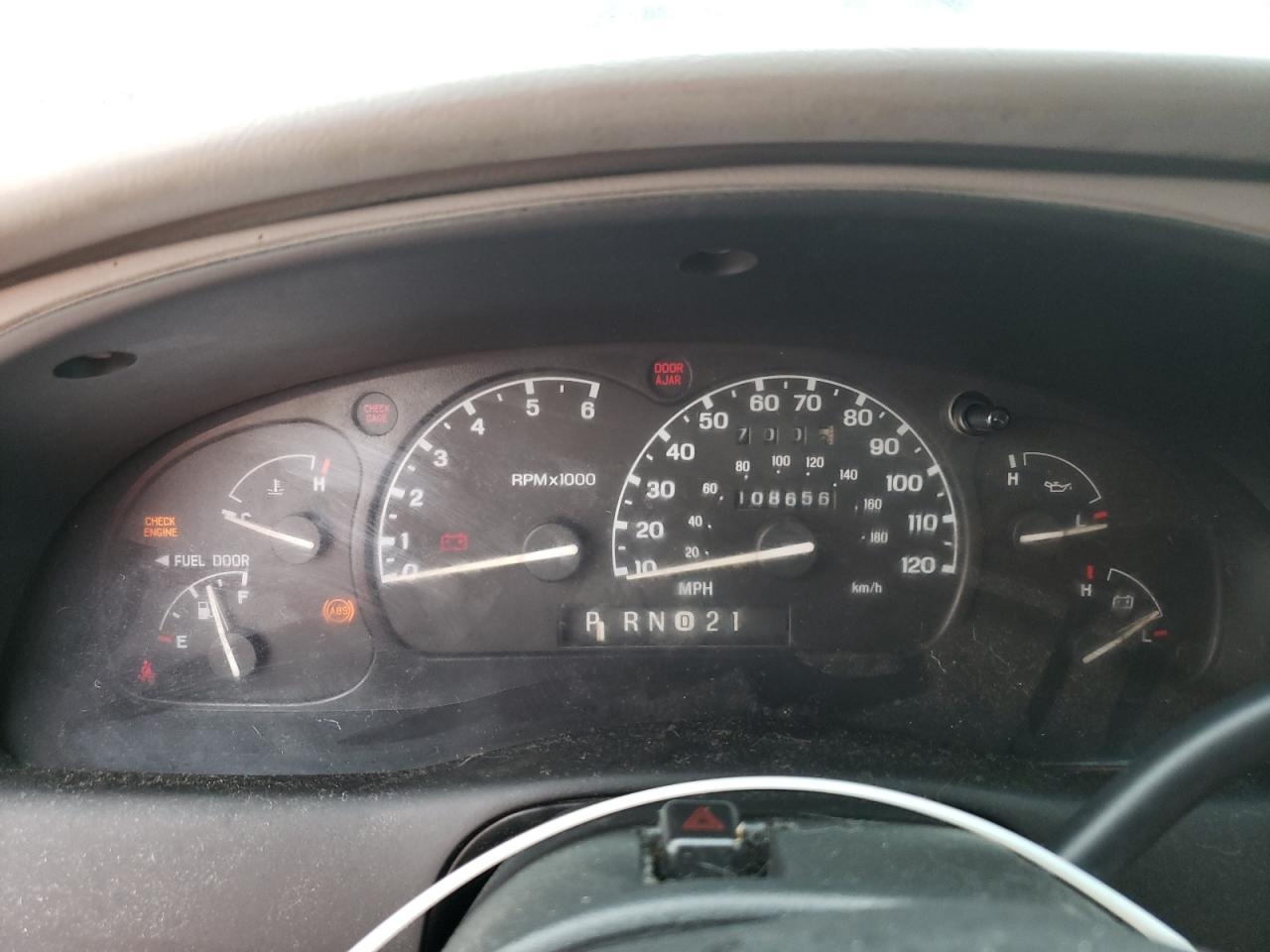 1FMYU70E0YUA48593 2000 Ford Explorer Sport