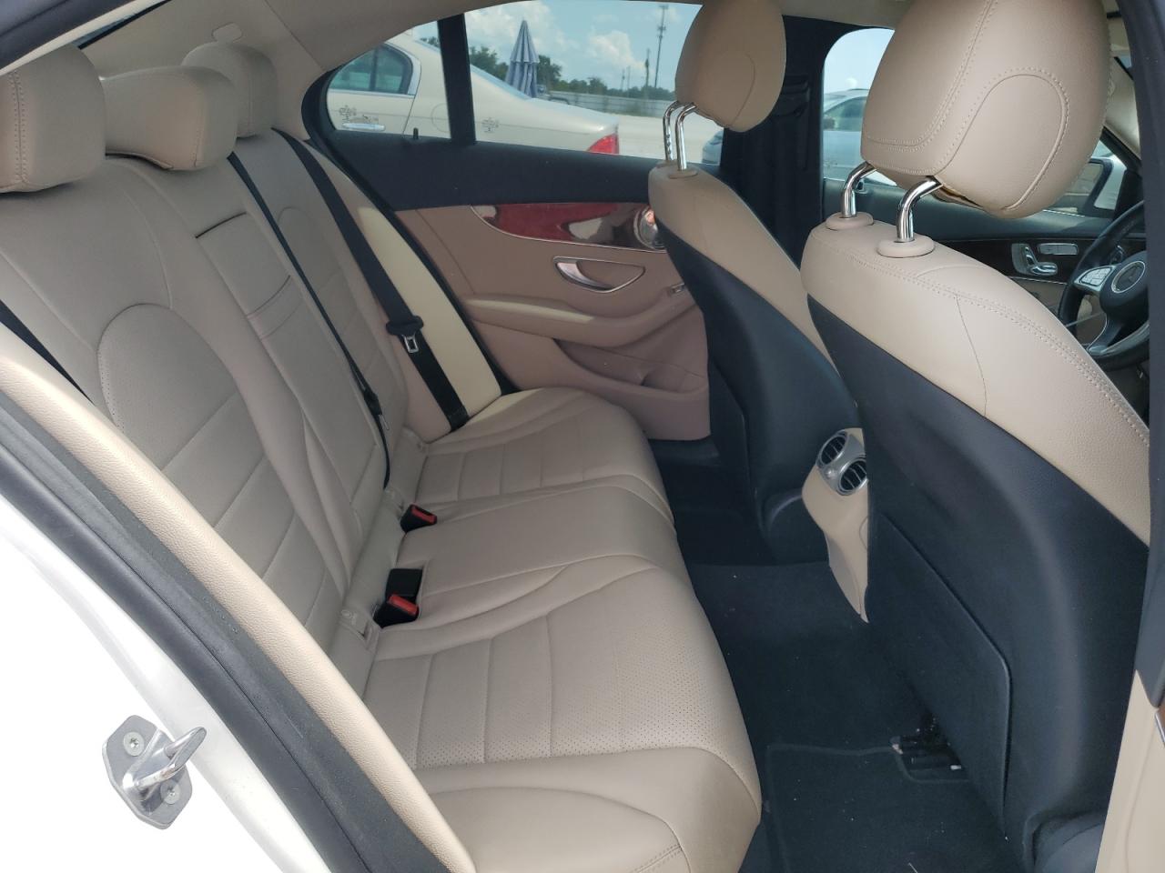 55SWF4JB2HU195711 2017 Mercedes-Benz C 300