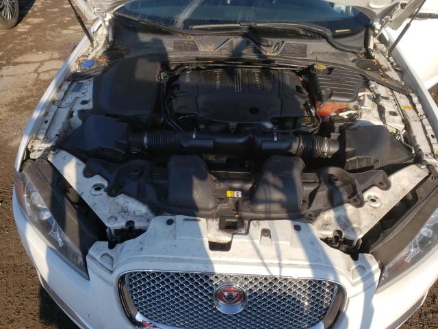 VIN SAJWJ0EF3E8U14646 2014 Jaguar XF no.11