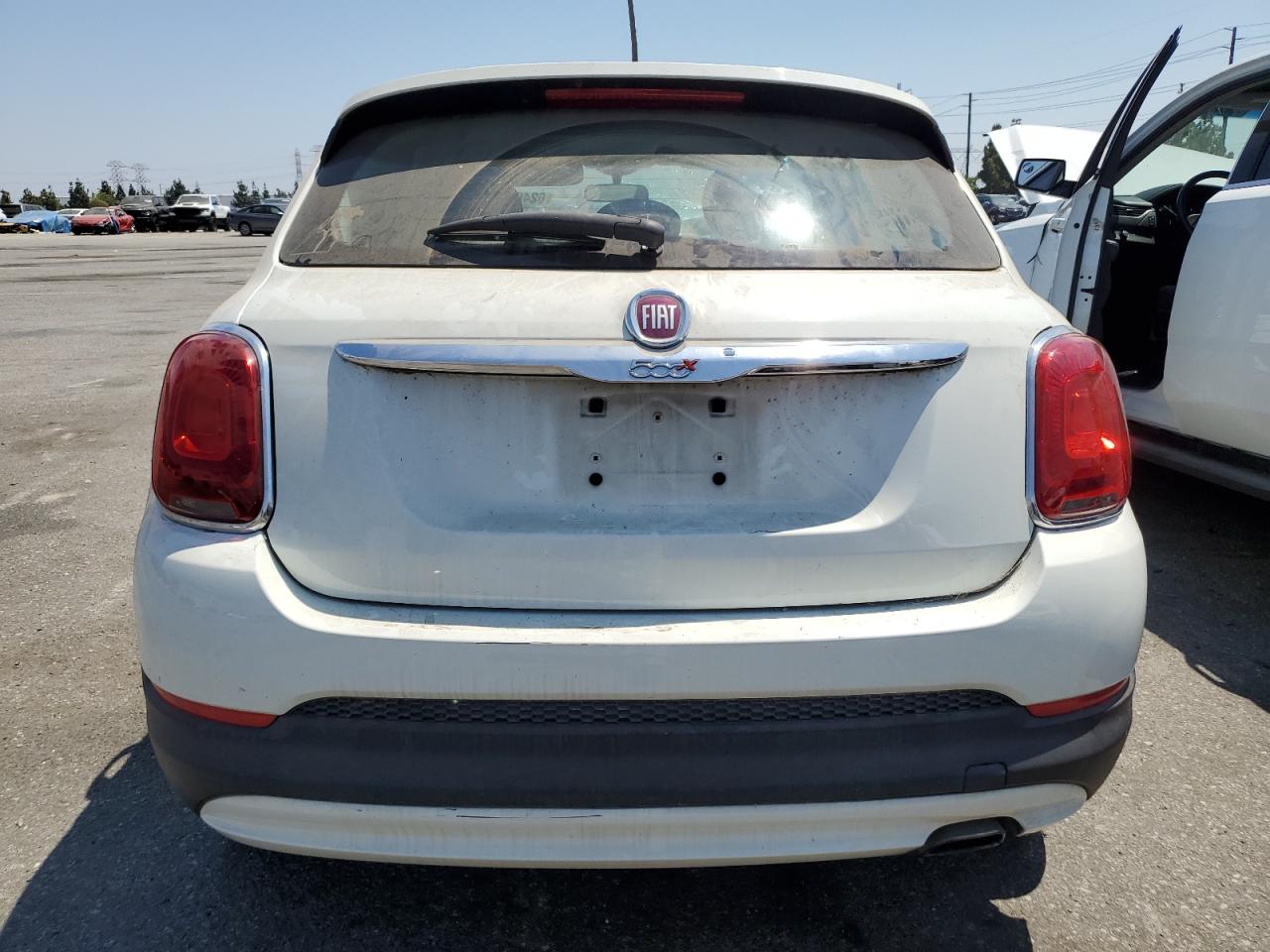 2016 Fiat 500X Pop vin: ZFBCFXATXGP495633