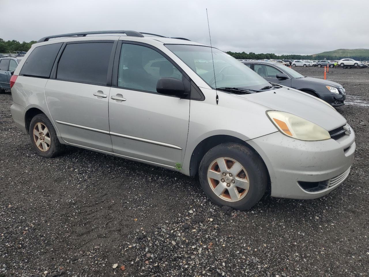 Lot #2714951061 2004 TOYOTA SIENNA CE