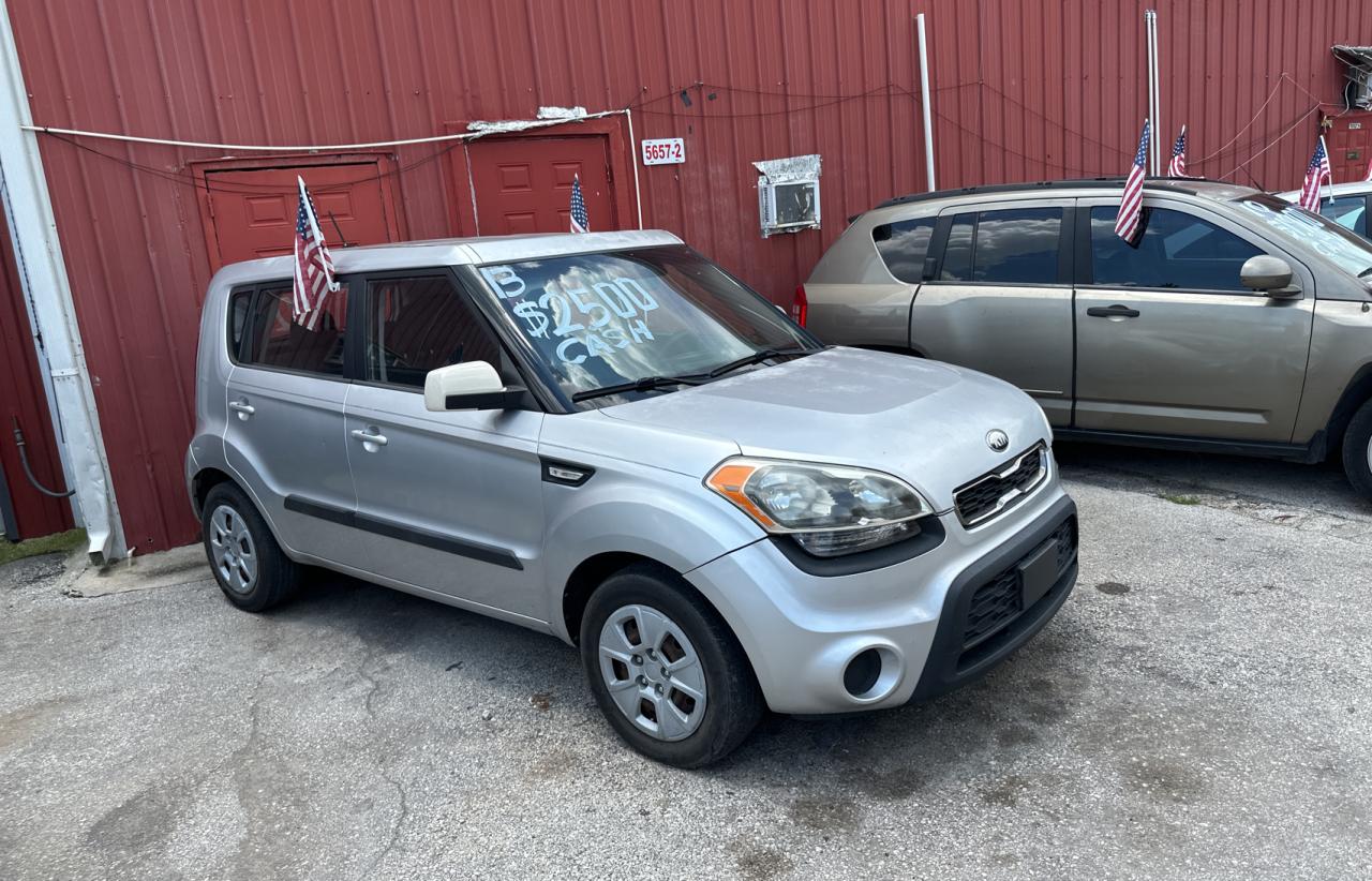 2013 Kia Soul vin: KNDJT2A51D7494965