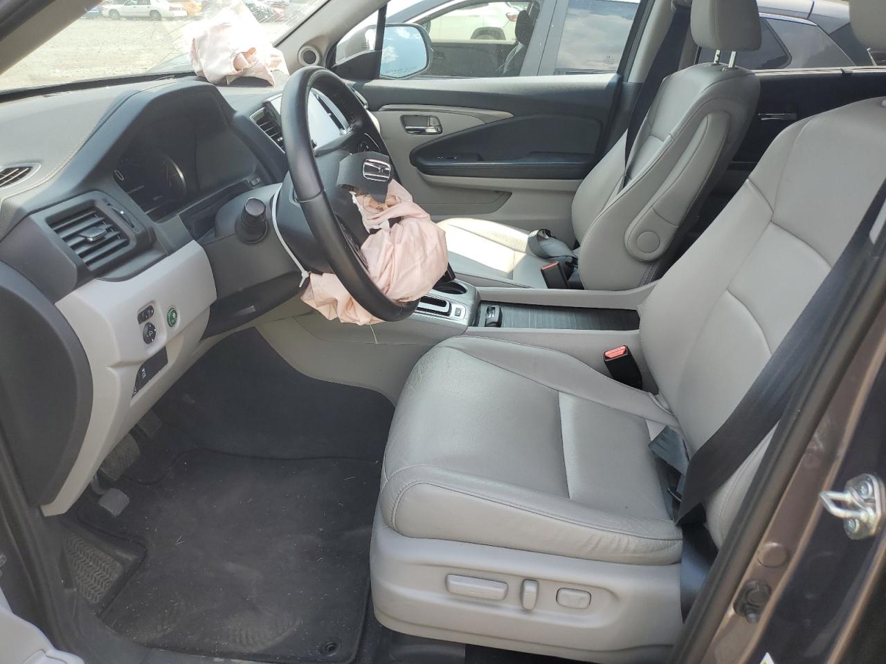 5FNYF6H57KB013885 2019 Honda Pilot Exl