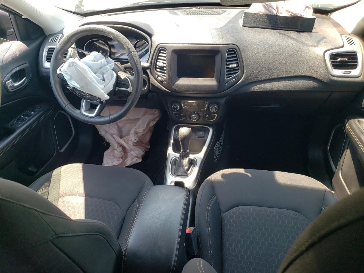 3C4NJCAB4JT254903 2018 Jeep Compass Sport