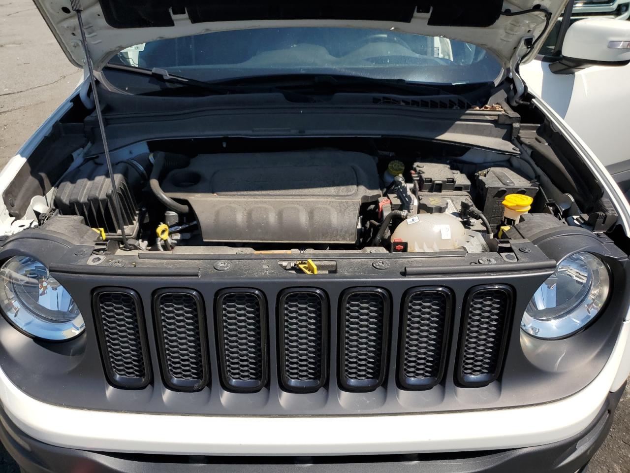 2018 Jeep Renegade Latitude vin: ZACCJBBB6JPG79787