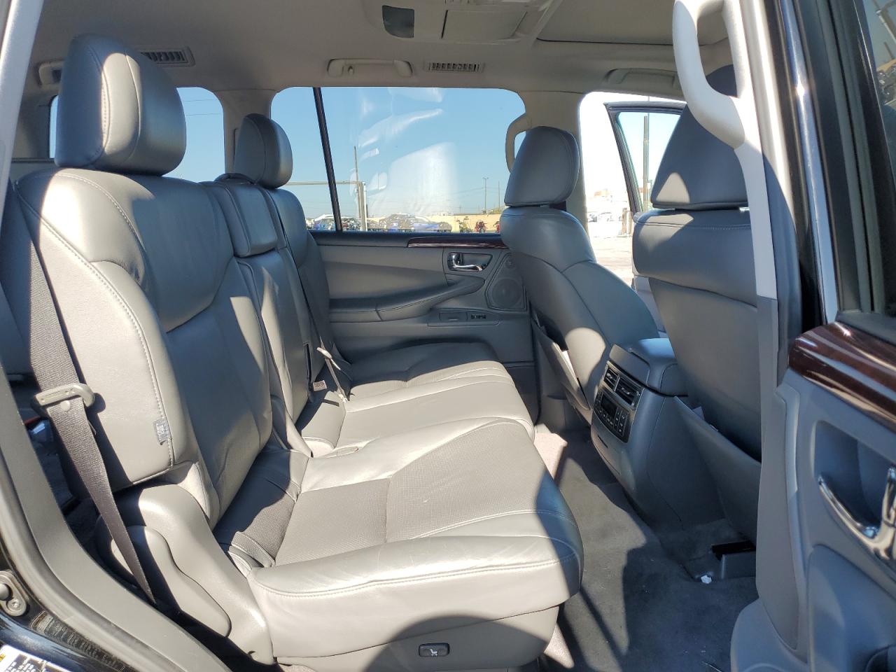 JTJHY7AXXA4038410 2010 Lexus Lx 570