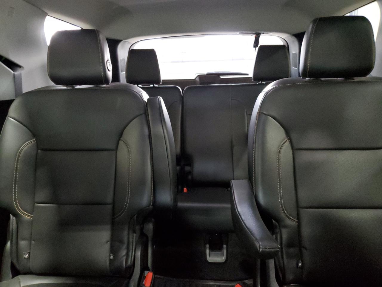 1GNEVJKW7JJ204862 2018 Chevrolet Traverse Premier