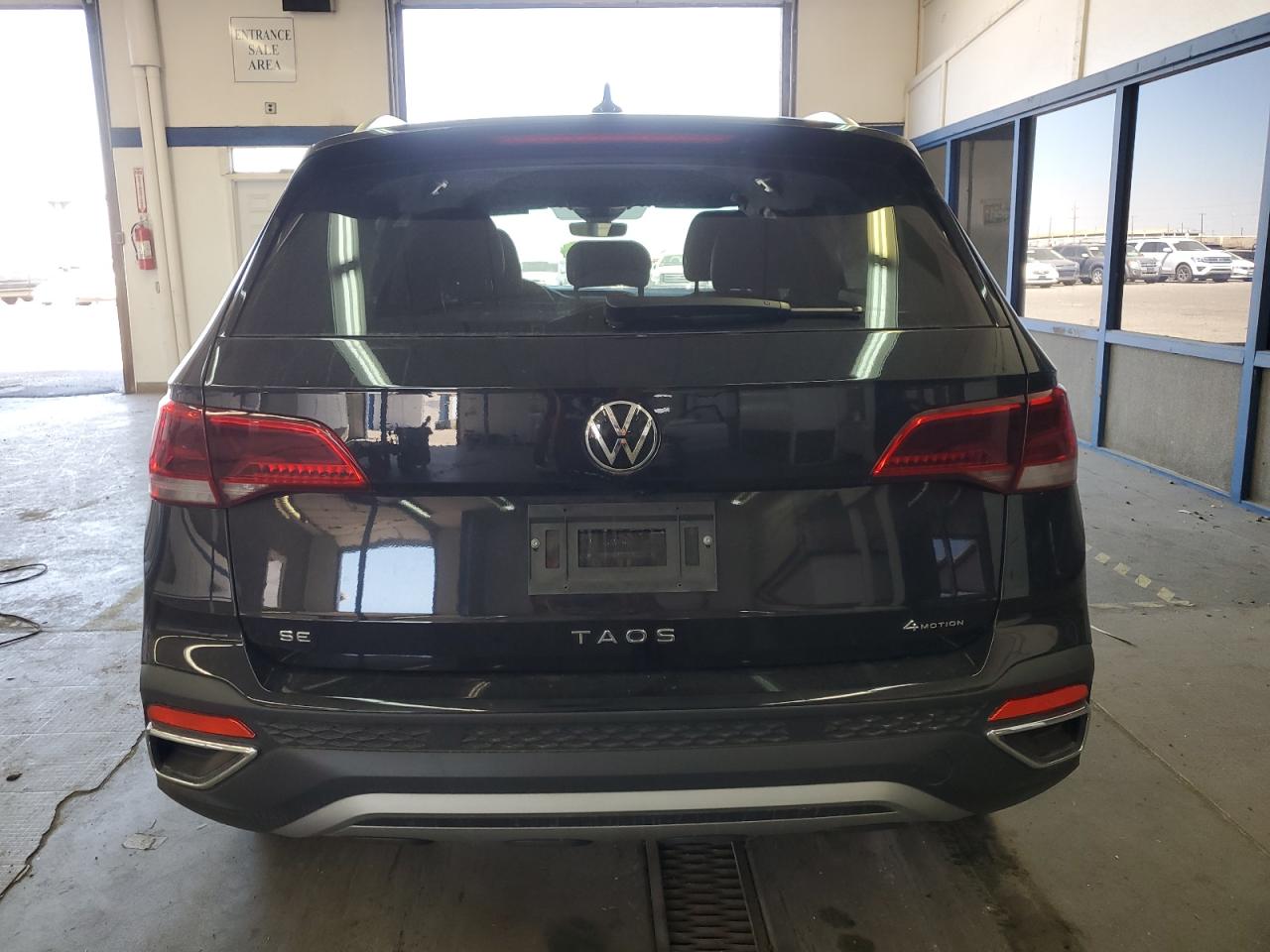 3VVVX7B21RM028815 2024 Volkswagen Taos Se