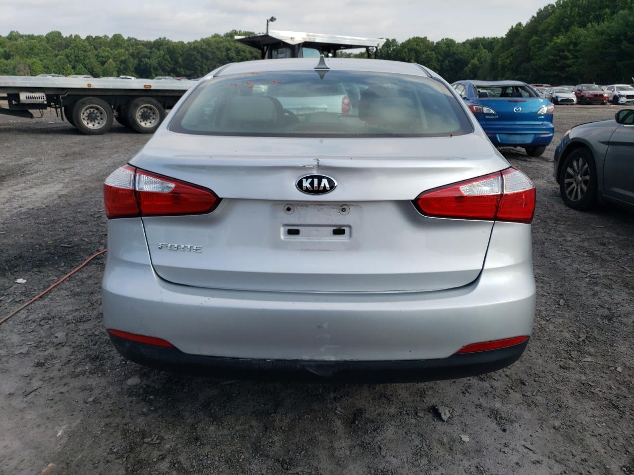 KNAFK4A62G5612936 2016 Kia Forte Lx