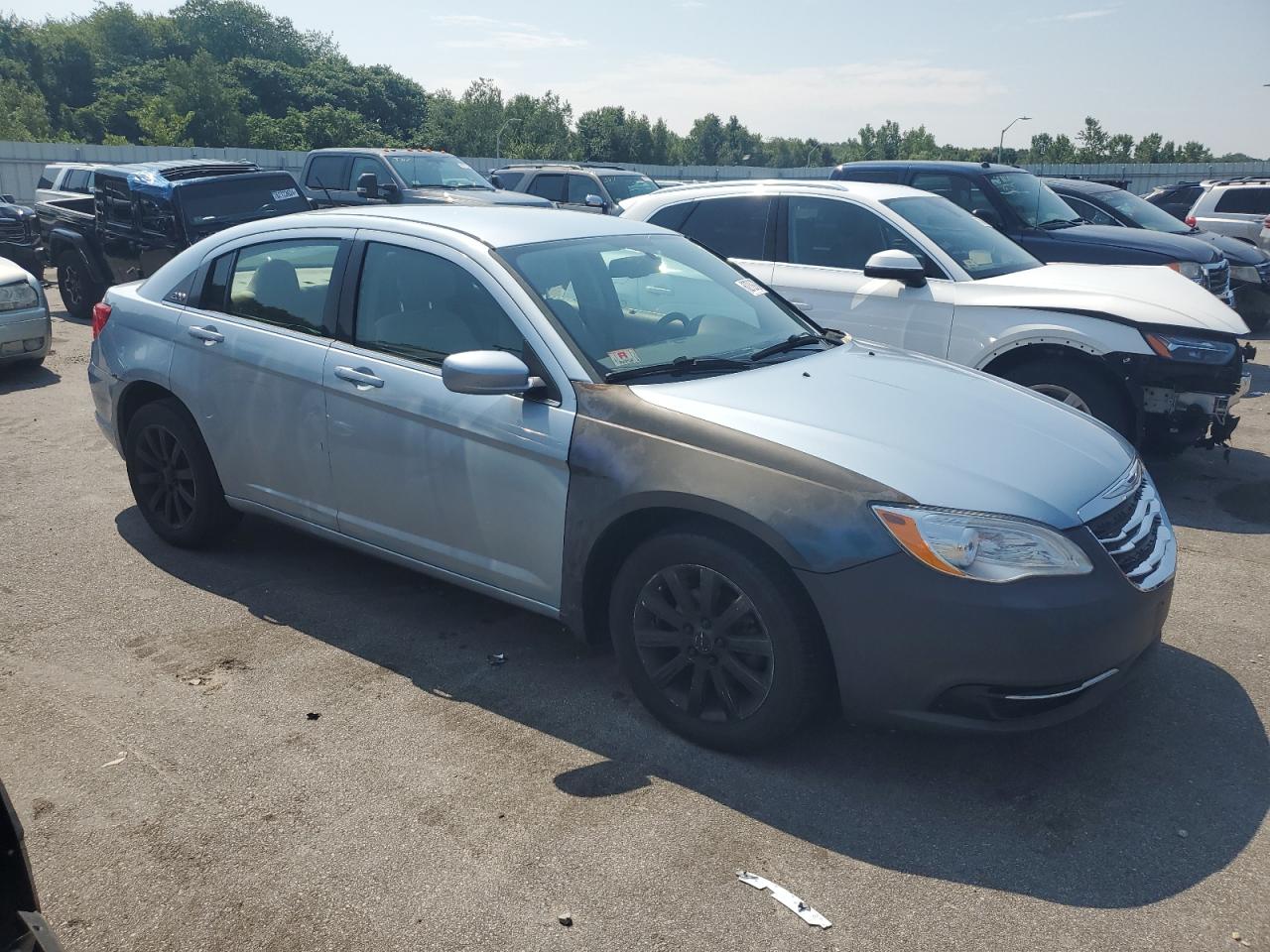 2013 Chrysler 200 Touring vin: 1C3CCBBB6DN539413