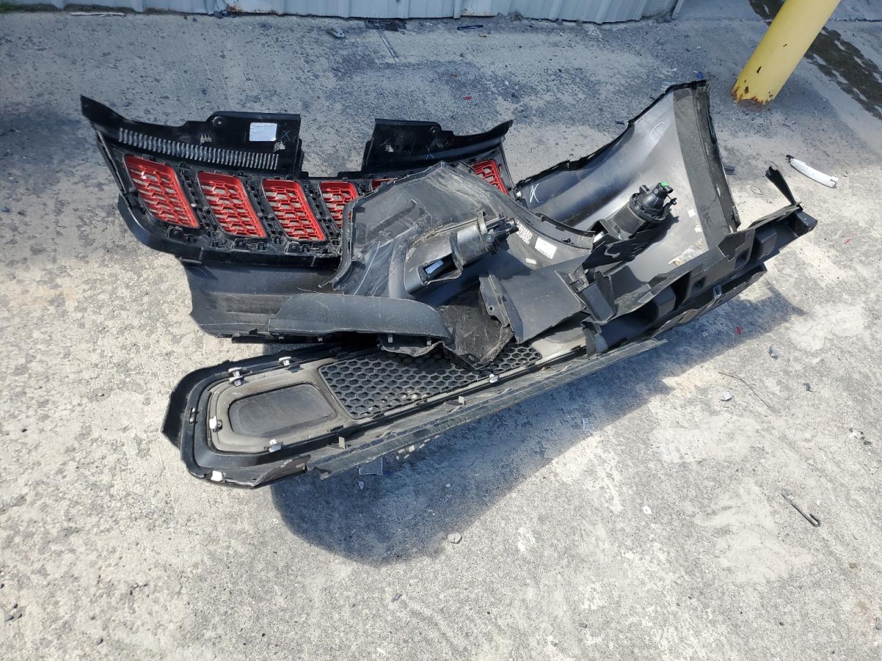 1C4RJFAG6JC475557 2018 Jeep Grand Cherokee Laredo