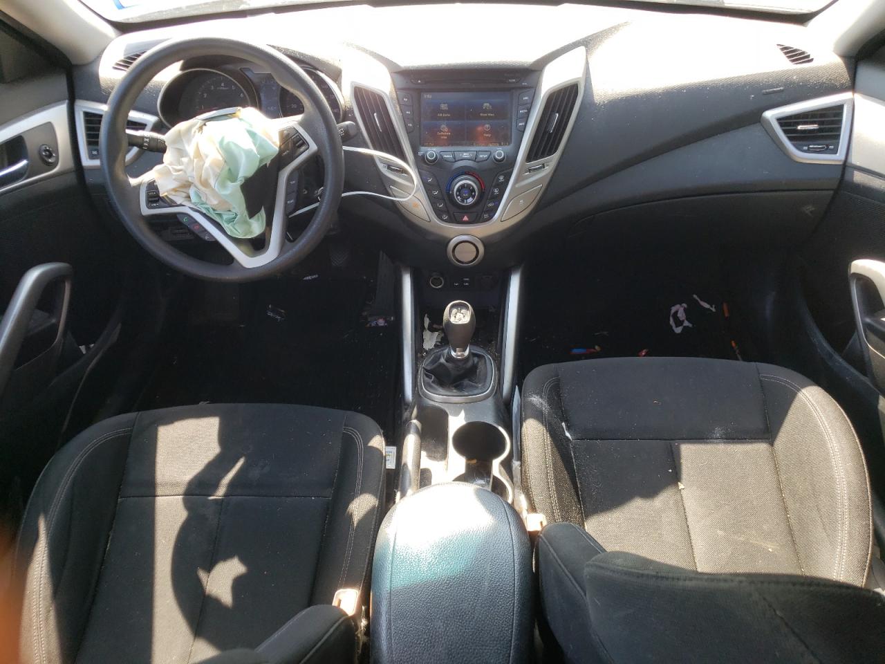 KMHTC6AD8GU259553 2016 Hyundai Veloster