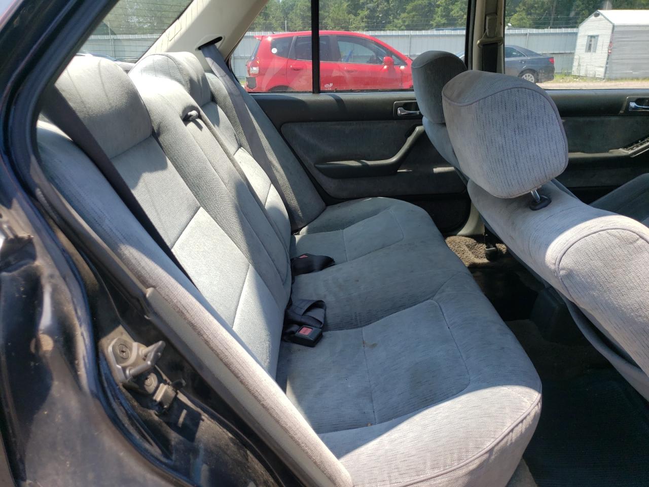 1HGCB7658NA213106 1992 Honda Accord Lx