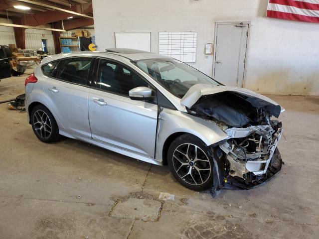 Vin: 1fadp3k24gl215814, lot: 63787814, ford focus se 20164