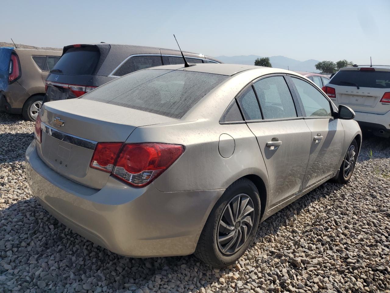 2014 Chevrolet Cruze Ls vin: 1G1PA5SG3E7214460