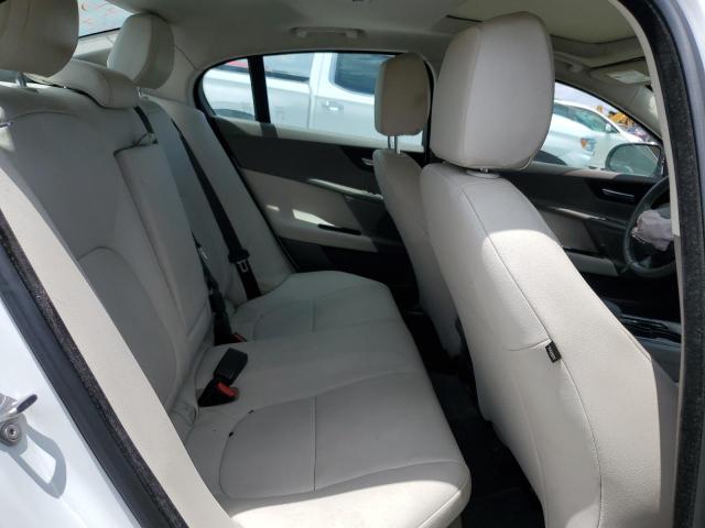2017 JAGUAR XE SAJAR4BG9HA964681