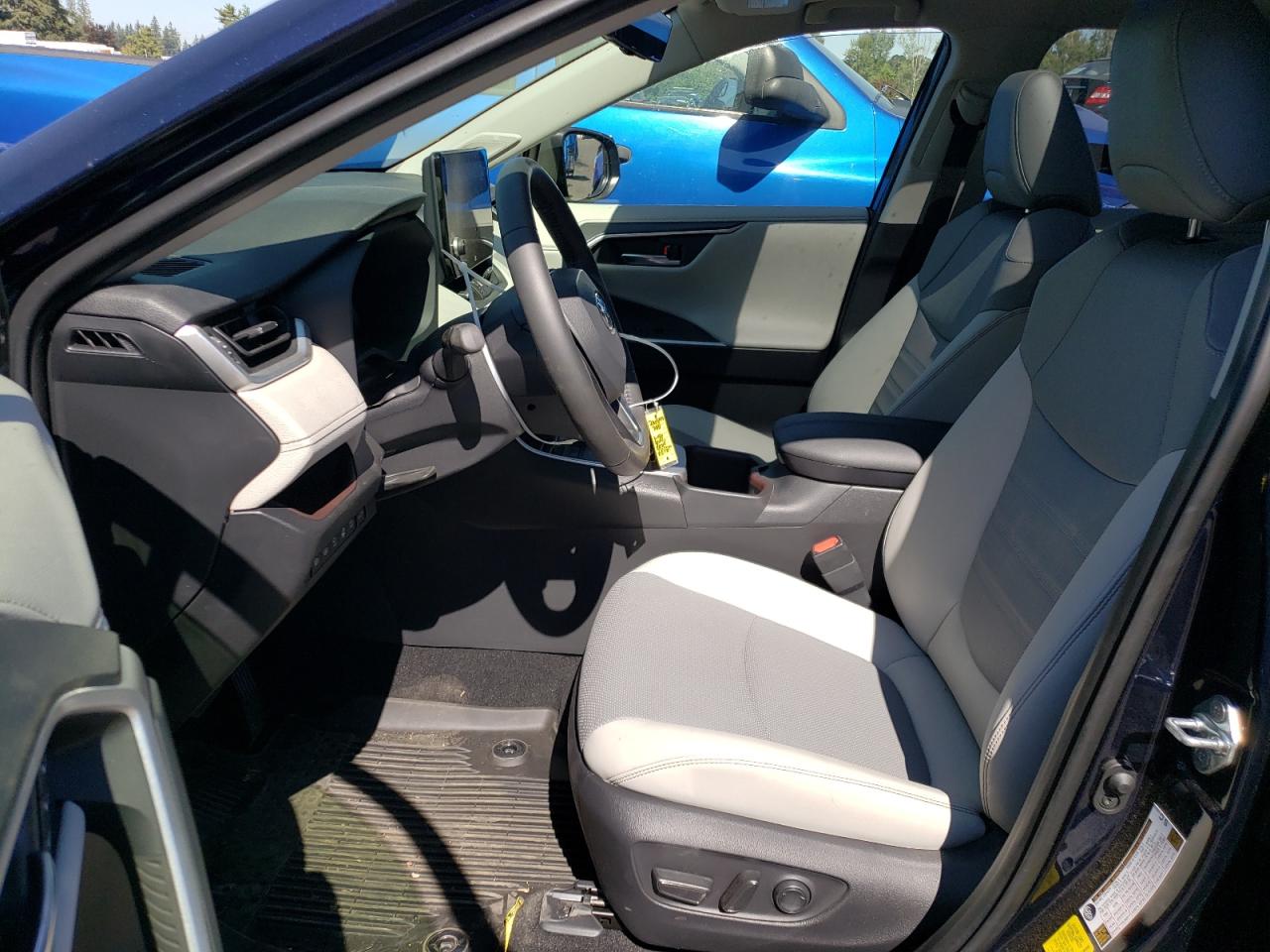 JTMD6RFV2PD100787 TOYOTA RAV4 2023