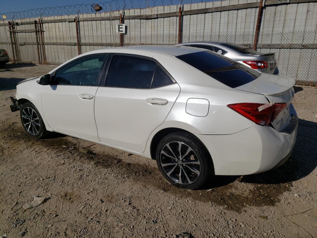 5YFBURHEXHP687863 2017 Toyota Corolla L