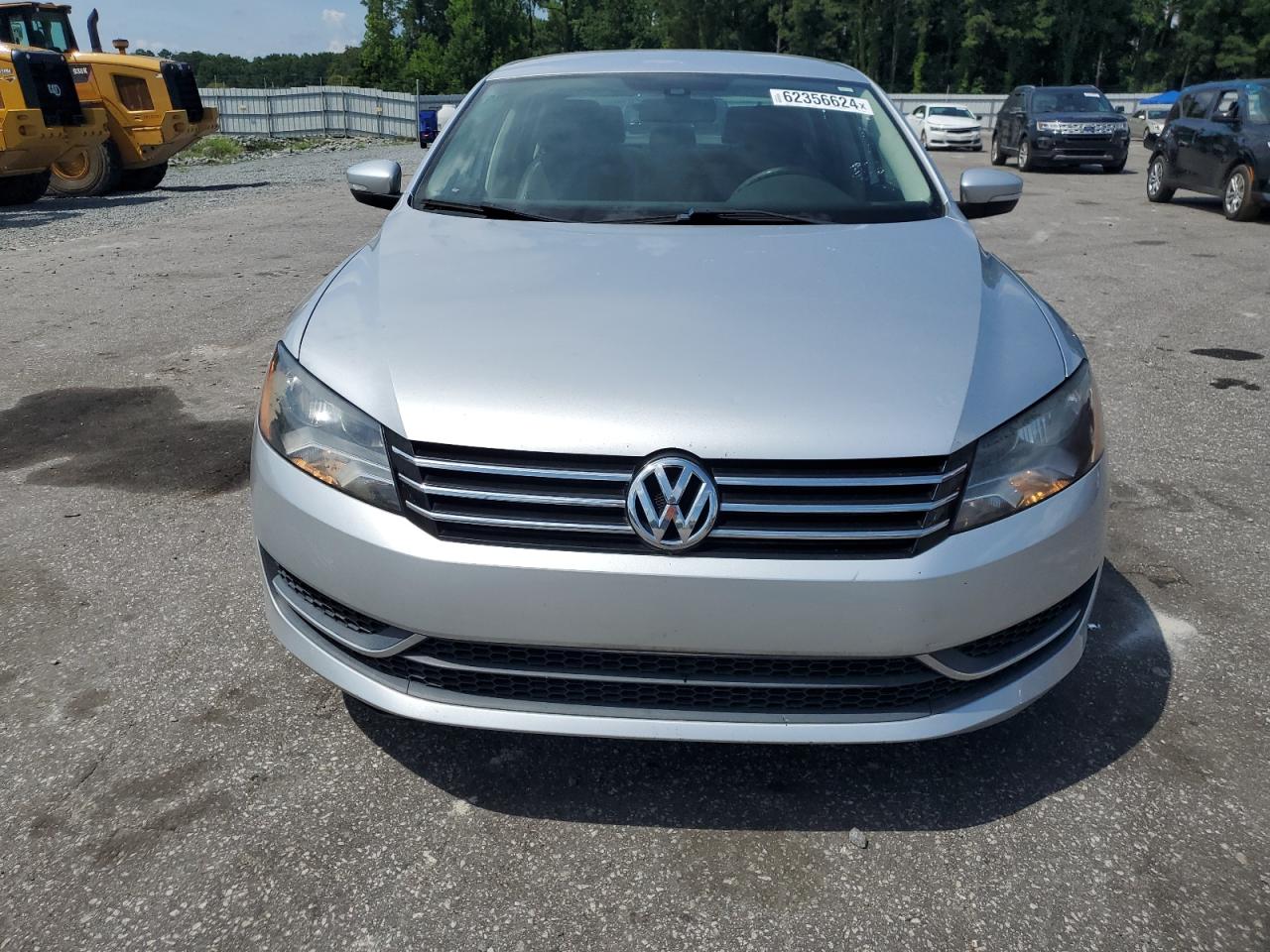 2015 Volkswagen Passat S vin: 1VWAT7A39FC005585