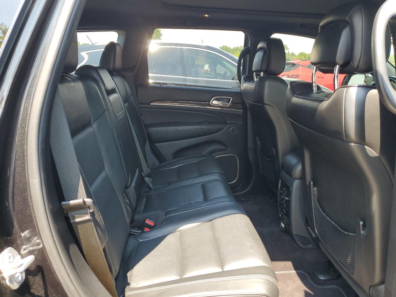 1C4RJFCT4GC334571 2016 Jeep Grand Cherokee Overland