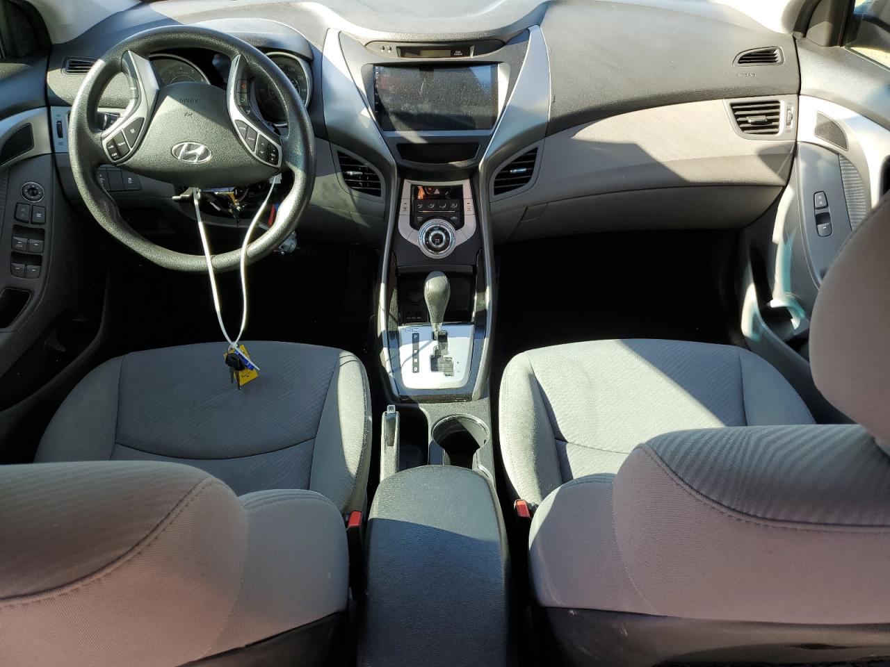 KMHDH4AE2CU418385 2012 Hyundai Elantra Gls