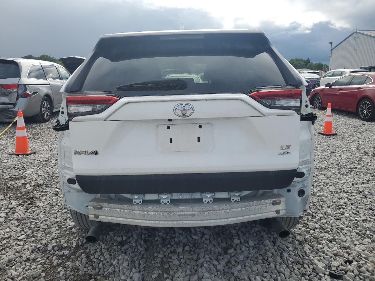 2T3F1RFV1MC173074 2021 Toyota Rav4 Le