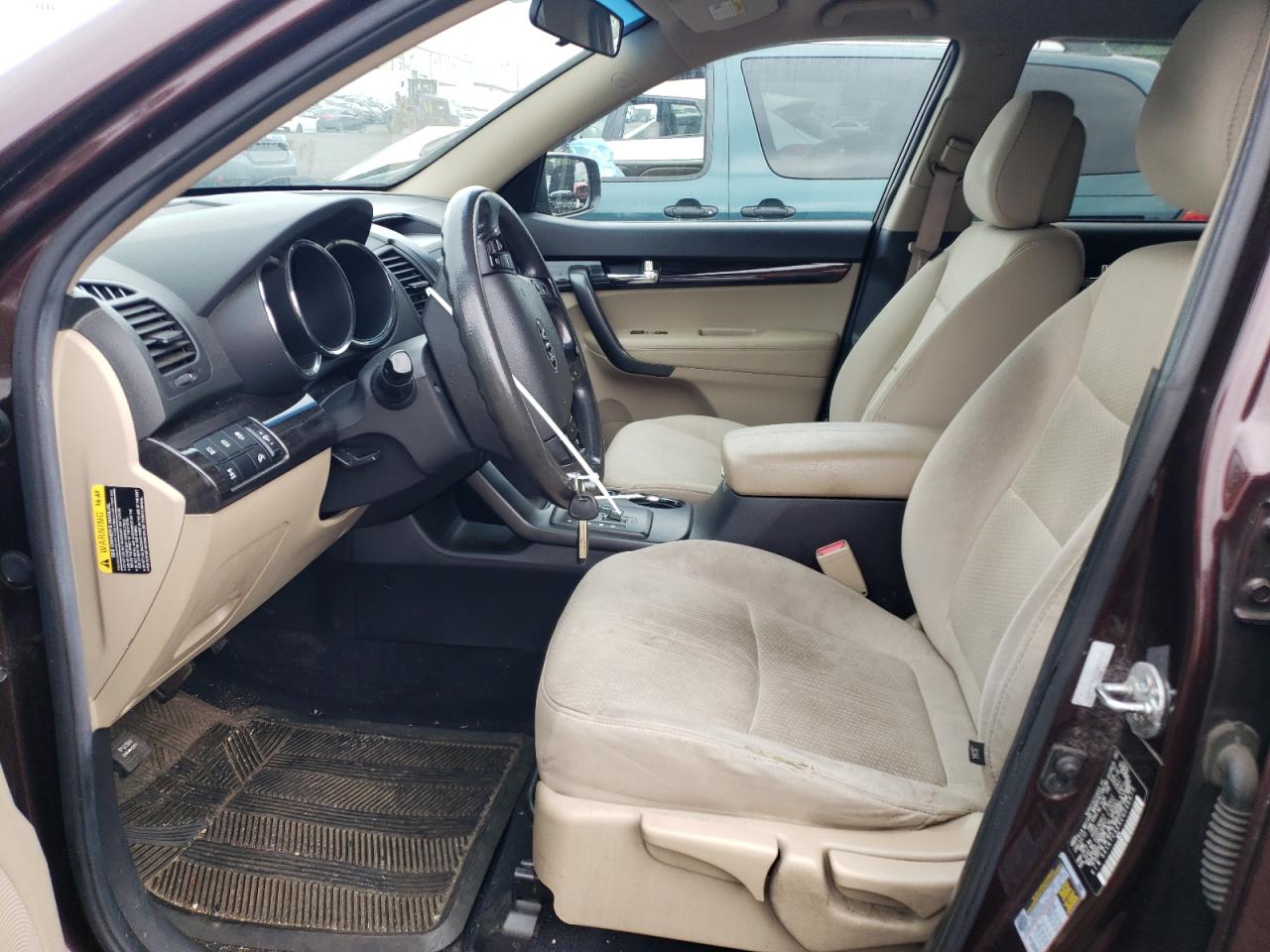 5XYKTCA69CG296879 2012 Kia Sorento Base