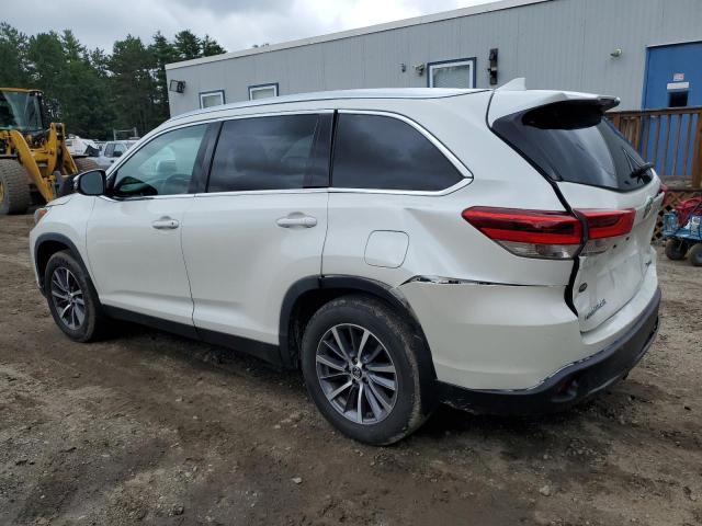 VIN 5TDJZRFH6KS605314 2019 Toyota Highlander, SE no.2