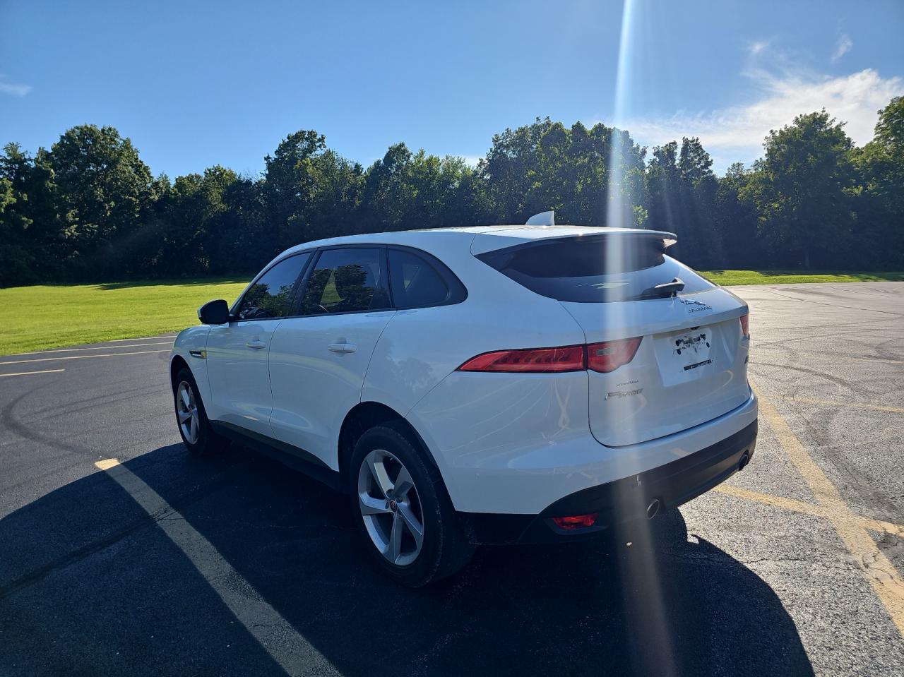 2018 Jaguar F-Pace Premium vin: SADCJ2GX0JA235684