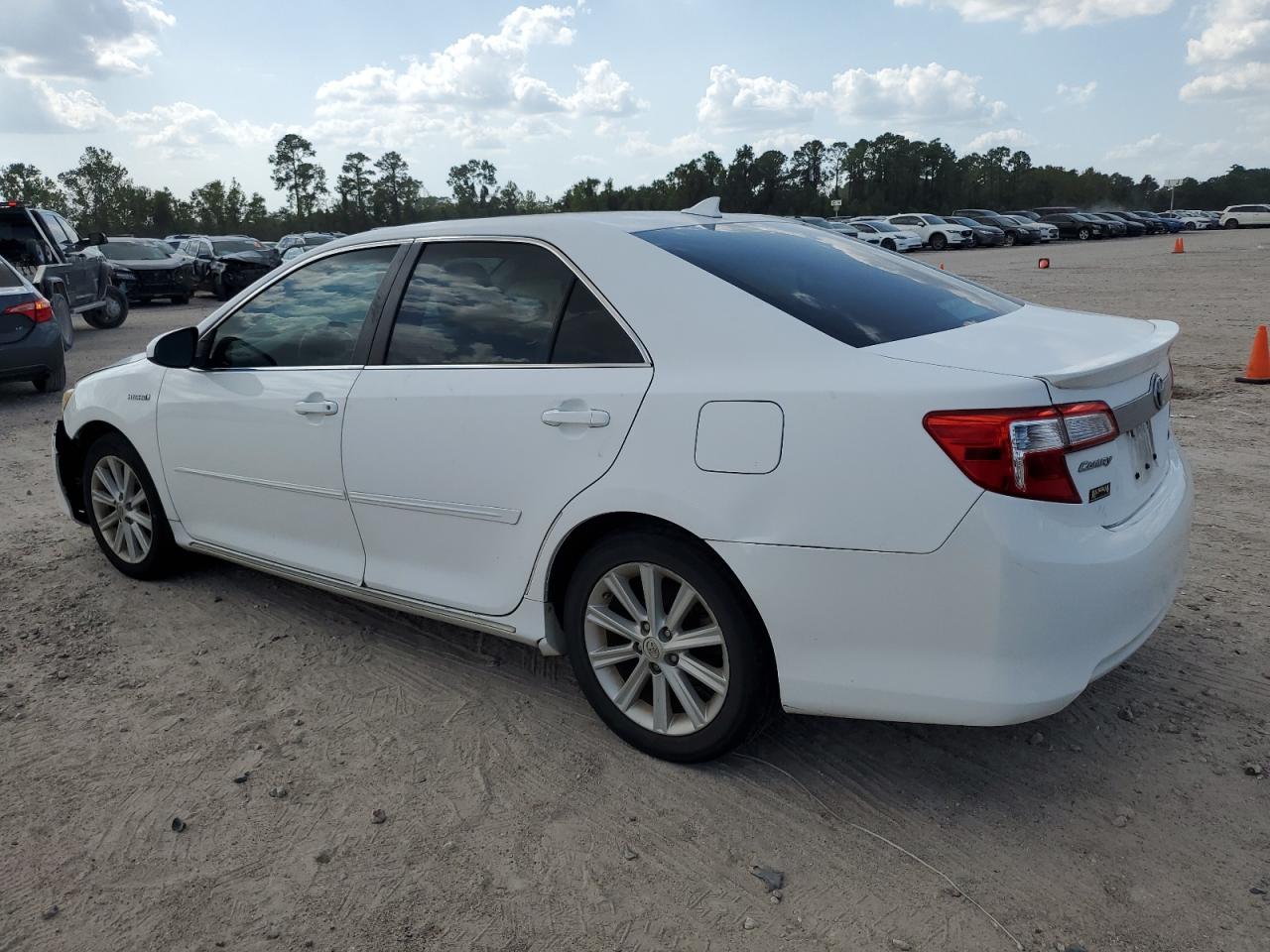 2013 Toyota Camry Hybrid vin: 4T1BD1FK2DU093495