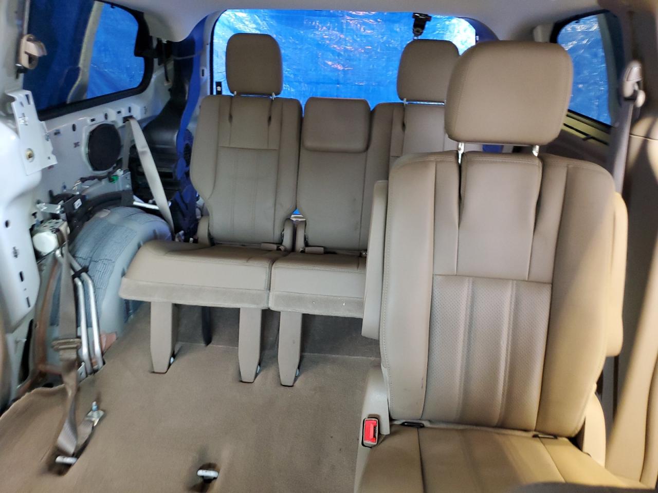 2C4RC1CG8FR618811 2015 Chrysler Town & Country Touring L