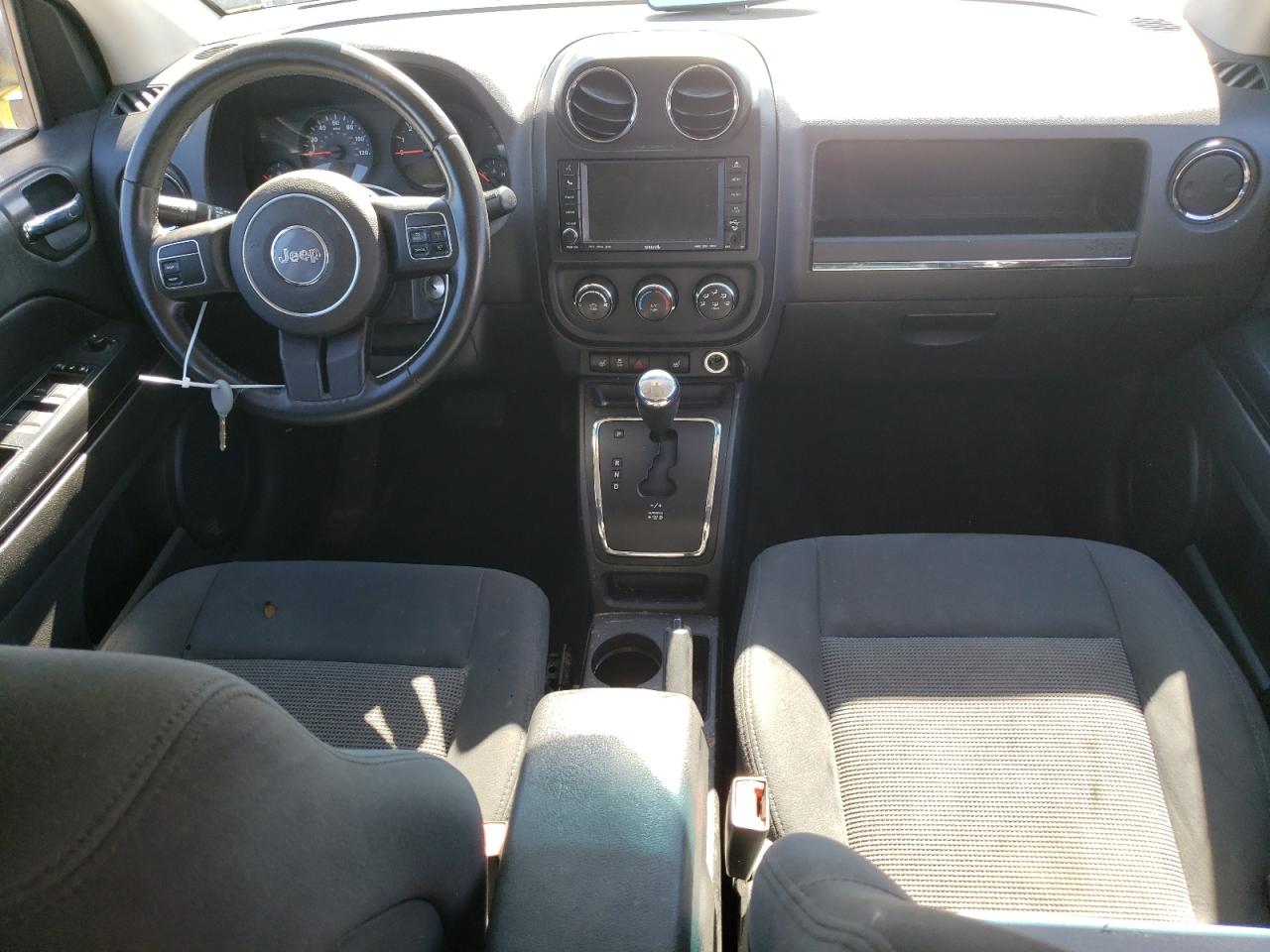 1J4NF1FB8BD239398 2011 Jeep Compass Sport