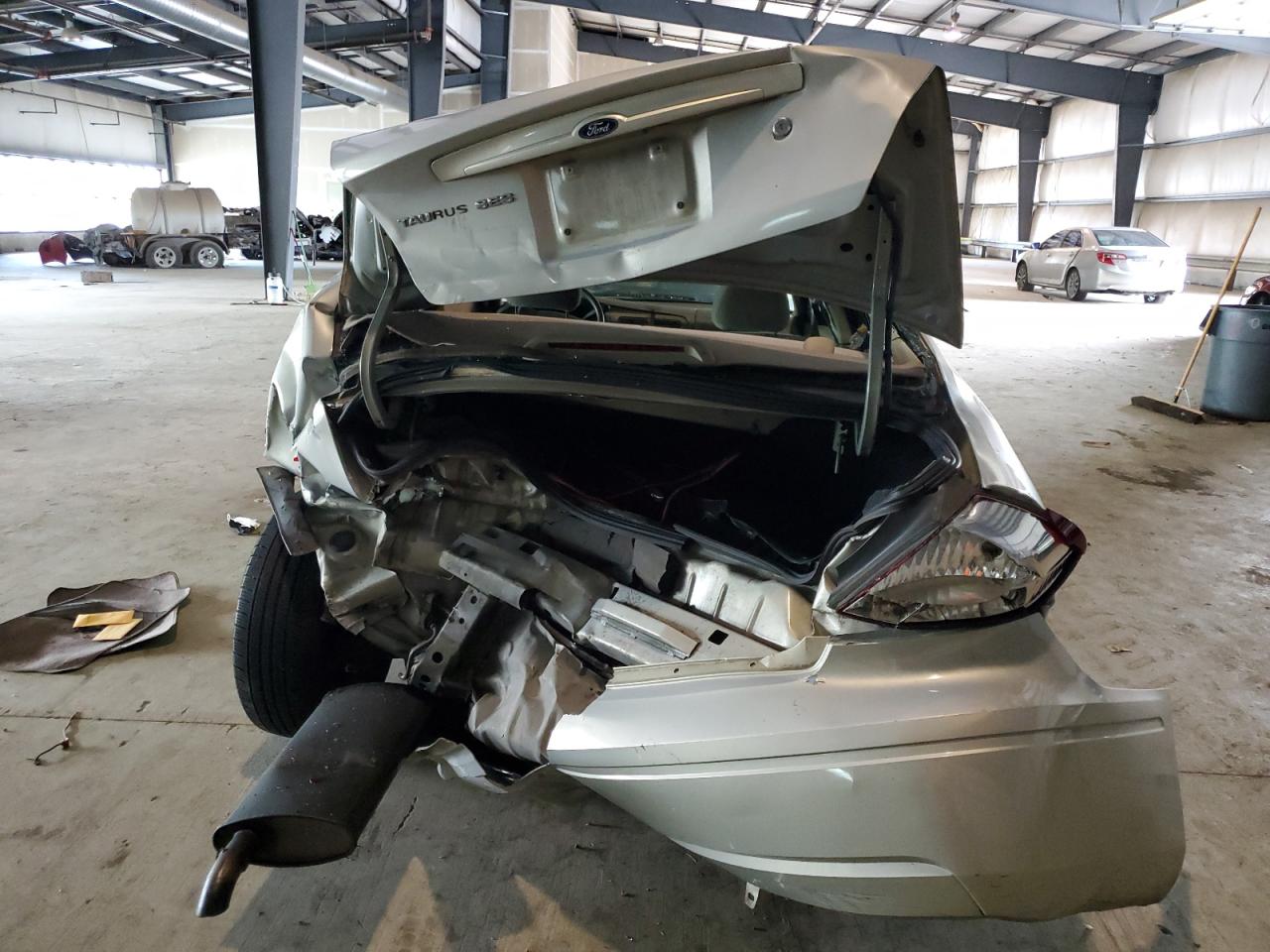 1FAFP55S04G182900 2004 Ford Taurus Ses